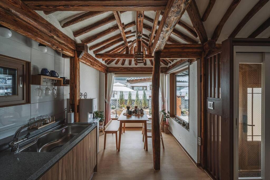 Hanokstay Haru Jeonju Εξωτερικό φωτογραφία